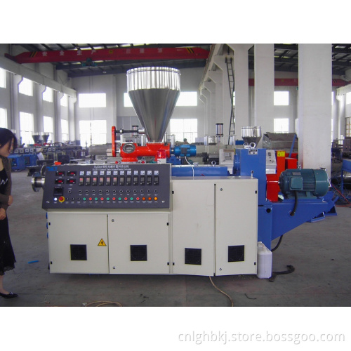 WPC Extruder